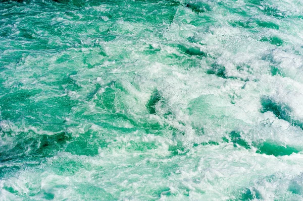 Αφηρημένη Ισχυρό Αναδεύοντας Νερό Και Ορμητικά Νερά Στον Ποταμό Νιαγάρα — Φωτογραφία Αρχείου
