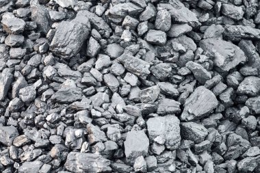 Arka plan için doğal sert kömür dokusu. Kömür endüstrisi. Şablon, üst görünüm, kapat.