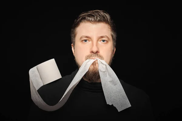 Hombre Comiendo Papel Higiénico Hombre Hambriento Divertido Concepto Ayuno Huelga — Foto de Stock