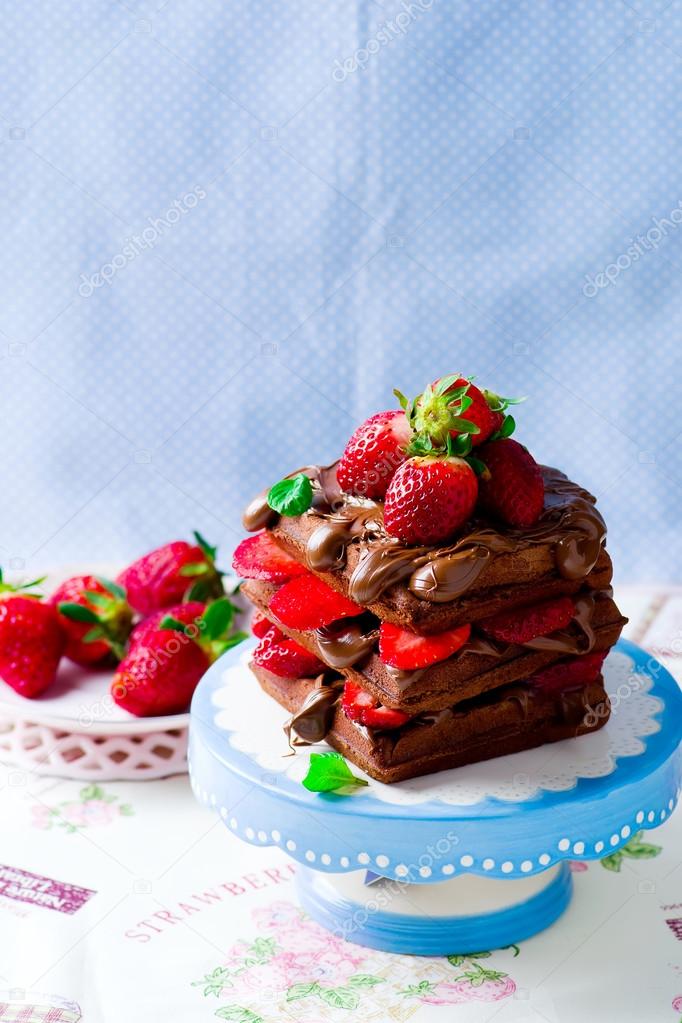 waffle with nutella and strawberry