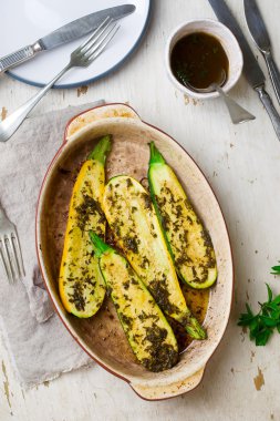 Nane soslu Fırında kabak