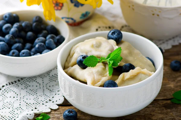 Vareniki with blueberry — Stock Photo, Image