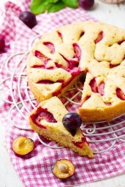 ev yapımı kuru üzümlü kek