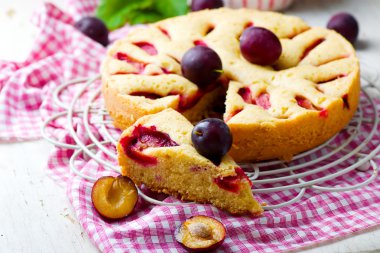 ev yapımı kuru üzümlü kek