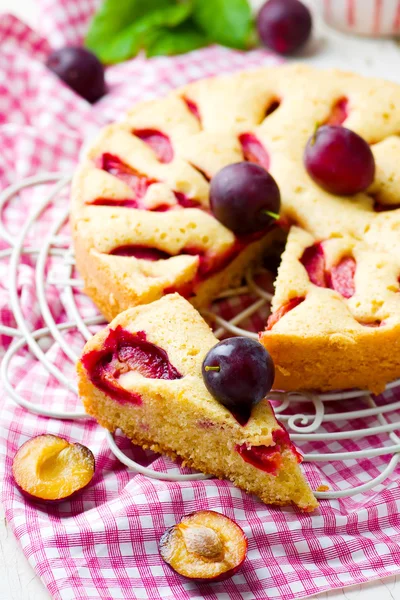 ev yapımı kuru üzümlü kek