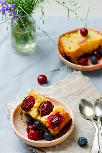 ev yapımı kuru üzümlü kek