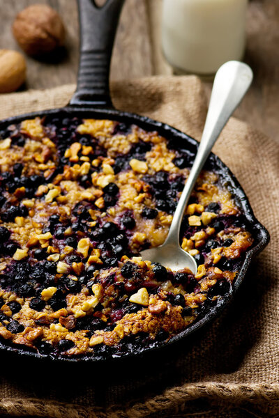 Baked Oatmeal in a pig-iron frying pan