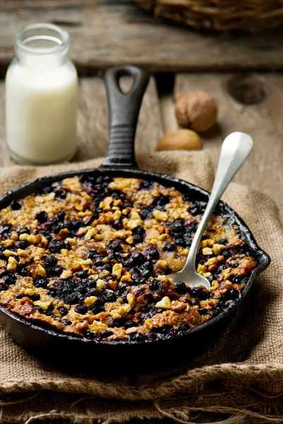 Baked Oatmeal in a pig-iron frying pan