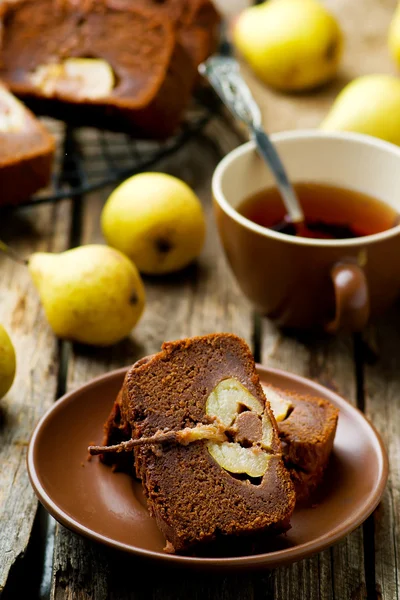 El pastel de pera con chocolate —  Fotos de Stock