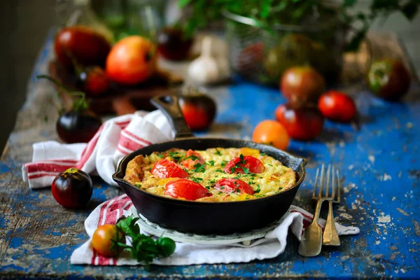 Omelet Pasta Vegetables Style Vintage Selective Focus — Stock Photo, Image