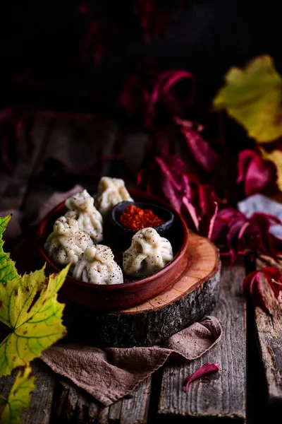 Хинджи Традиционное Грузинское Блюдо Деревенском Стиле Селективный Фокус — стоковое фото