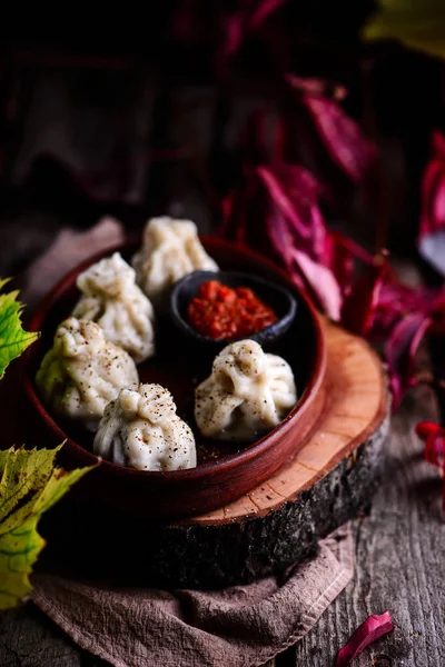 Khinkali Plato Georgiano Tradicional Estilo Rústico Enfoque Selectivo —  Fotos de Stock