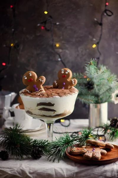 Eggnog Gingerbread Tiramisu Jul Rustik Bakgrund Stil Rustik Selektivt Fokus — Stockfoto