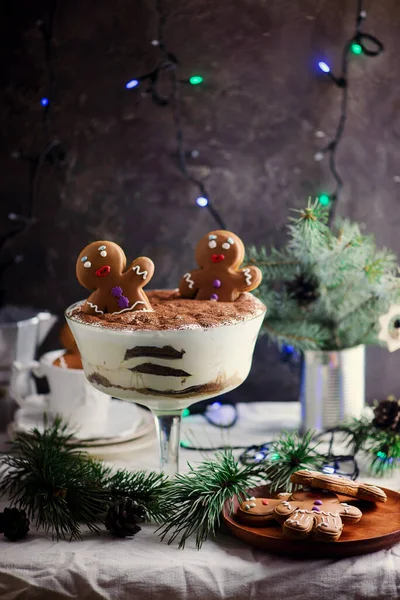 Eggnog Gingerbread Tiramisu Sur Fond Rustique Noël Style Rustique Focus — Photo