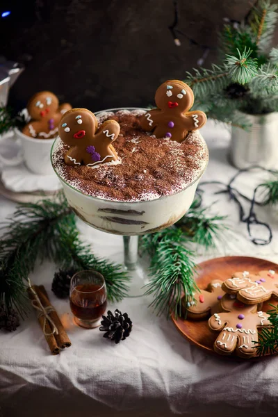 Noel Kırsalında Egnog Gingerbread Tiramisu Tarz Kırsal Seçici Odak — Stok fotoğraf