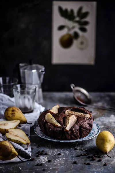 チョコレートリコッタの梨のケーキ スタイル ヴィンテージ 選択的焦点 — ストック写真