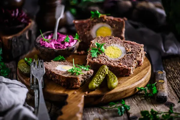 Gehaktbrood Met Bieten Eieren Style Rustic Selectieve Focus — Stockfoto