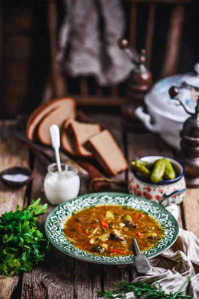 Rassolnik Tradizionale Zuppa Russa Con Pickles Style Rustic Selective Focus — Foto Stock