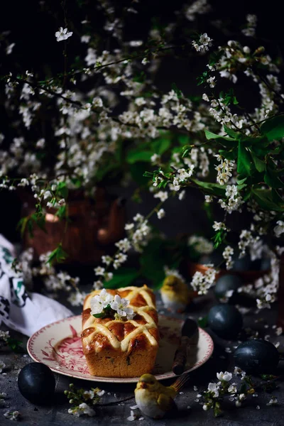 Hot Cross Bun Loaf Traditional Easter Pastries Selective Focus — Stock Photo, Image