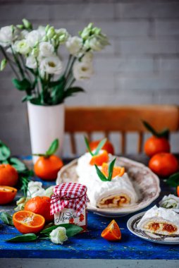 Mandalina reçelli krema... stil vintage.Seçici odaklanma