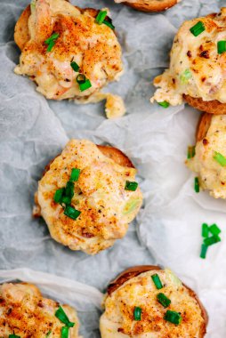 Kajun srimp tostu. seçici odak