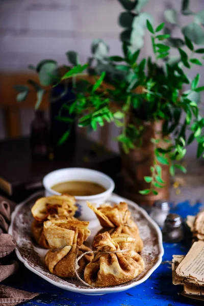 Blinis Med Kraft Meat Style Rustik Selektivt Fokus — Stockfoto