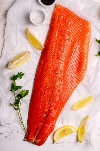 Raw Salmon Top View Selektivt Fokus — Stockfoto