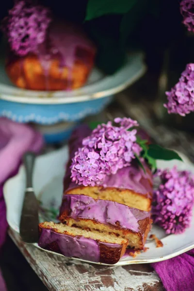 Pastel Esmalte Lavanda Una Mesa Jardín Primavera Style Vintage Selective —  Fotos de Stock