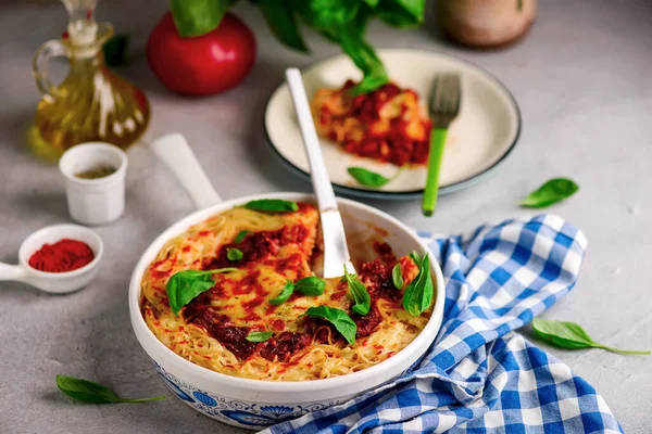 Spaghetti Met Bolognese Saus Style Knuffel Selectieve Focus — Stockfoto