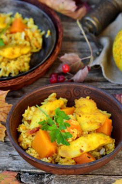 Pirinç - balık ve kabak köri