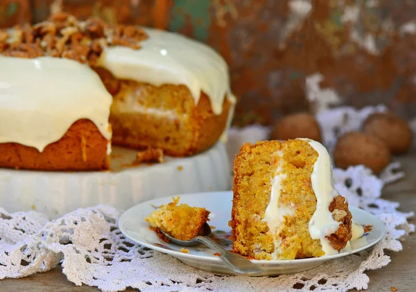 Ciasto marchewkowe krem z serem — Zdjęcie stockowe