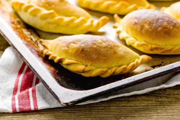 Empanadas, tradiční Argentina koláče. — Stock fotografie