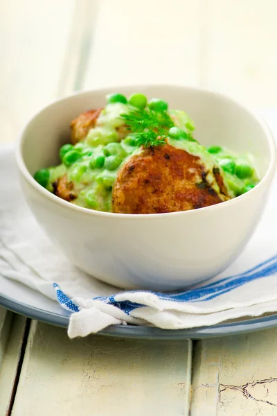 Cutlets with sauce from peas — Stock Photo, Image