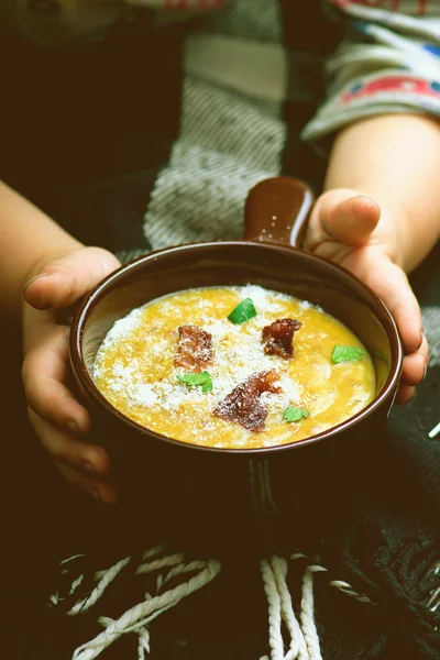 Zuppa di patate al forno pancetta . — Foto Stock