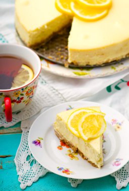 Limonlu cheesecake