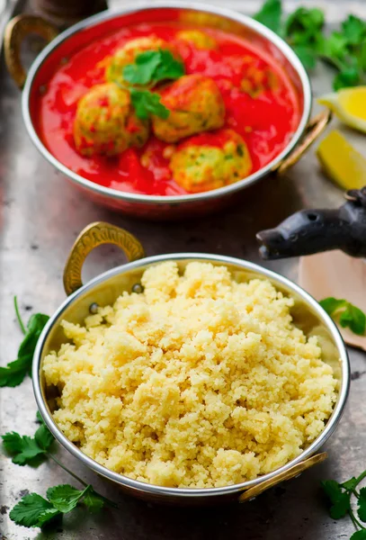 Couscous.in copper east drinking bowl — Stock Photo, Image