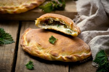 Calzone ricotta ve ısırgan otu ile