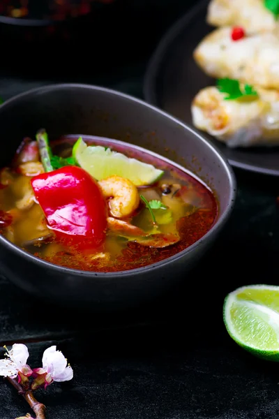 Soup Tom yam kung . — Zdjęcie stockowe