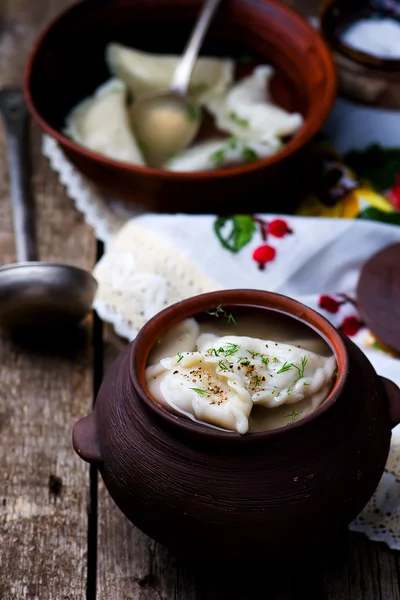 Vareniki in a ceramic bowl. — Stock Photo, Image