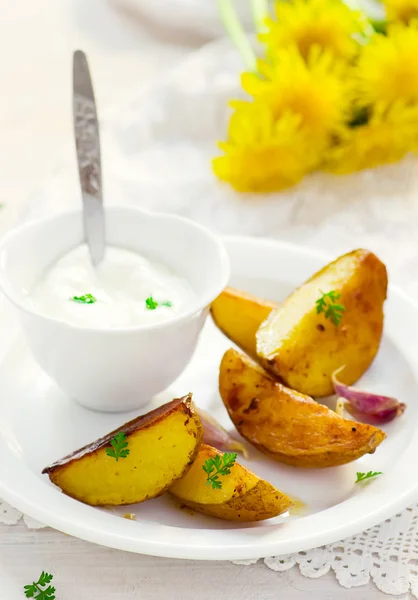 Segmenti di patate al forno — Foto Stock