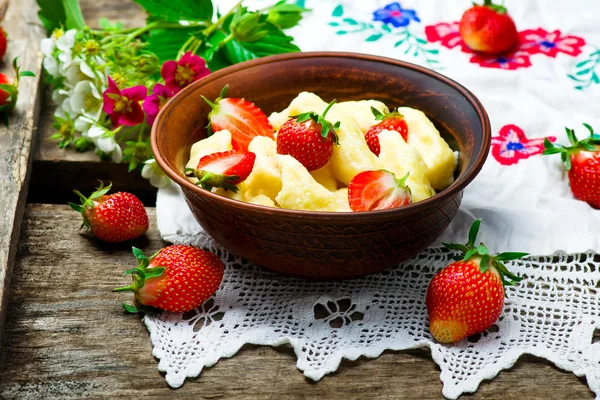 Vareniki aux fraises . — Photo