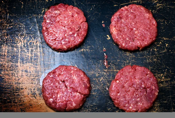Raw  burgers from organic beef — Stock Photo, Image