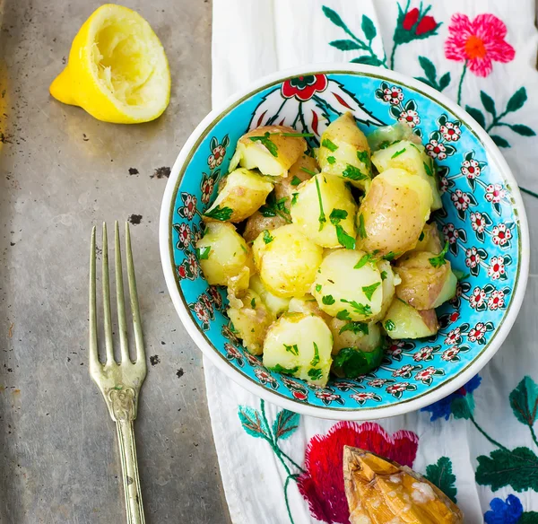 Salade de pommes de terre marocaine . — Photo