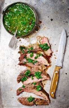 chimichurri soslu böğür biftek. 
