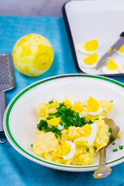Bramborový salát s vejci — Stock fotografie