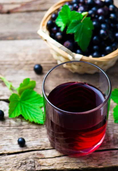 Cold drink from black currant — Stock Photo, Image