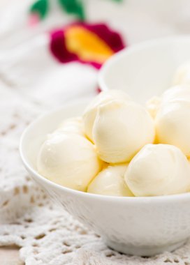 bir Mozzarella peyniri, taze peynir