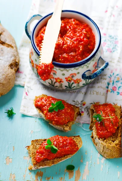 Plakken vanuit Gebakken paprika — Stockfoto