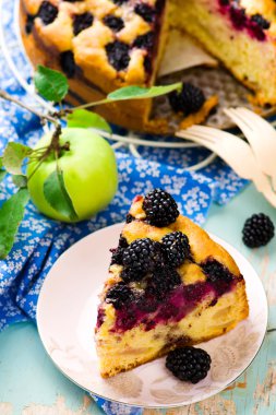 BlackBerry ve elma pasta