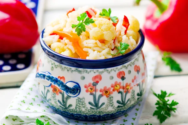 Arroz guisado con verduras —  Fotos de Stock